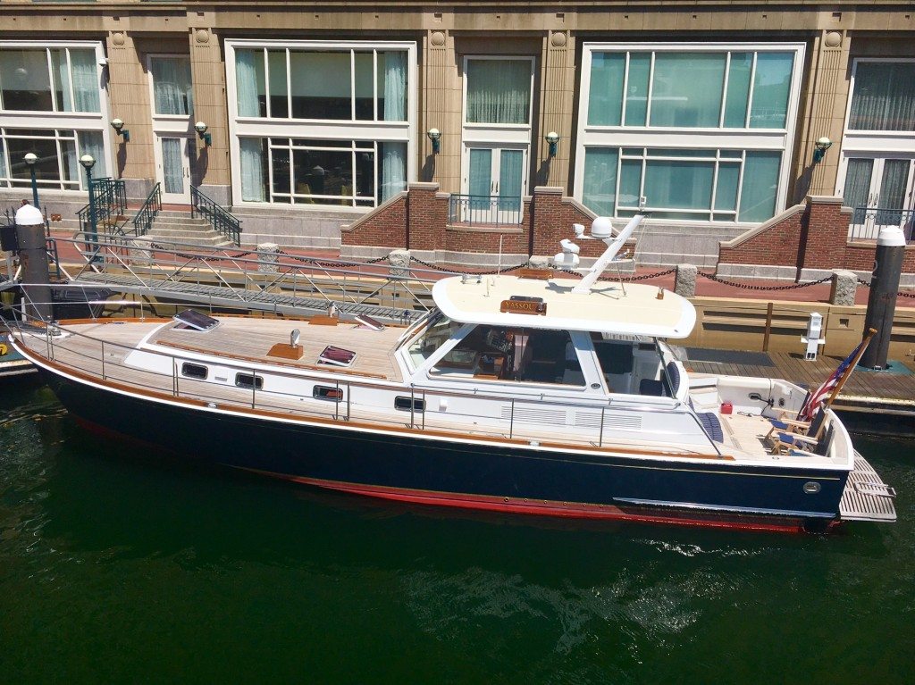 Getaway yacht from Boston to Marblehead