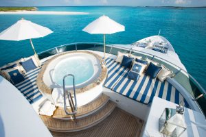 LADY JOY JACUZZI DECK