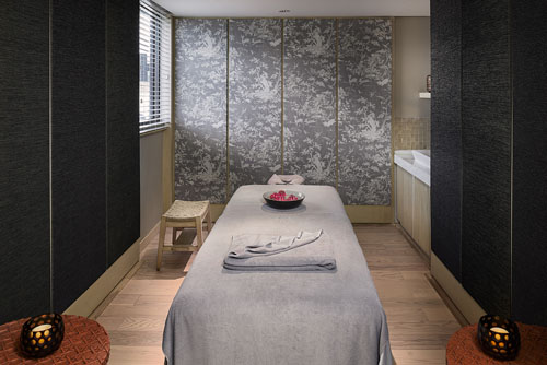 Massage room in the AQUA MEKONG's spa