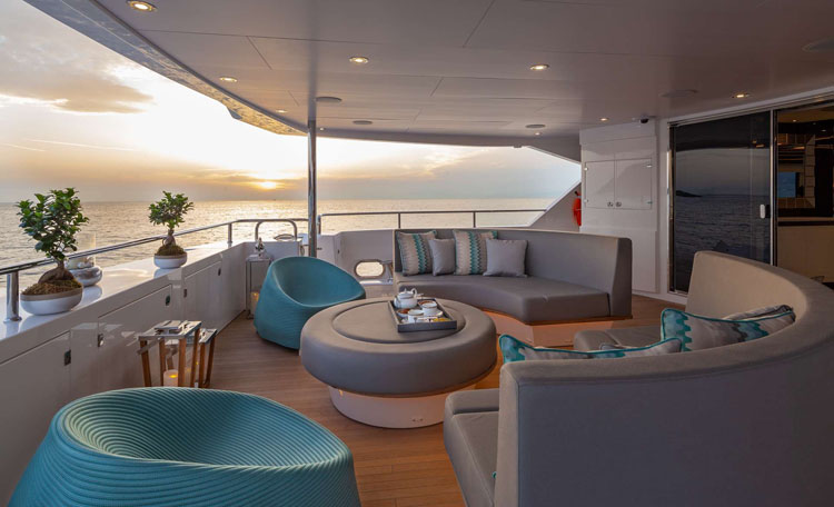 aft deck lounge on motor yacht AQUA LIBRA