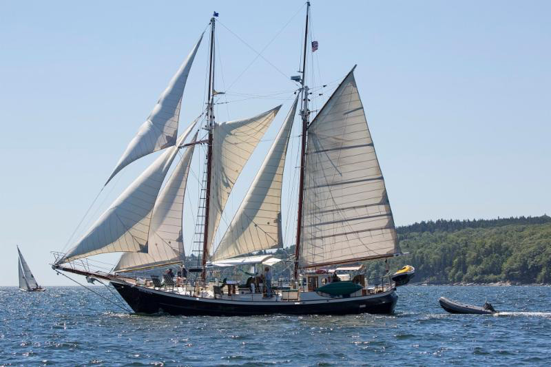 72ft sailing yacht BONNIE LYNN is a modified version of designer Merrit Walter’s Trade Rover Schooner