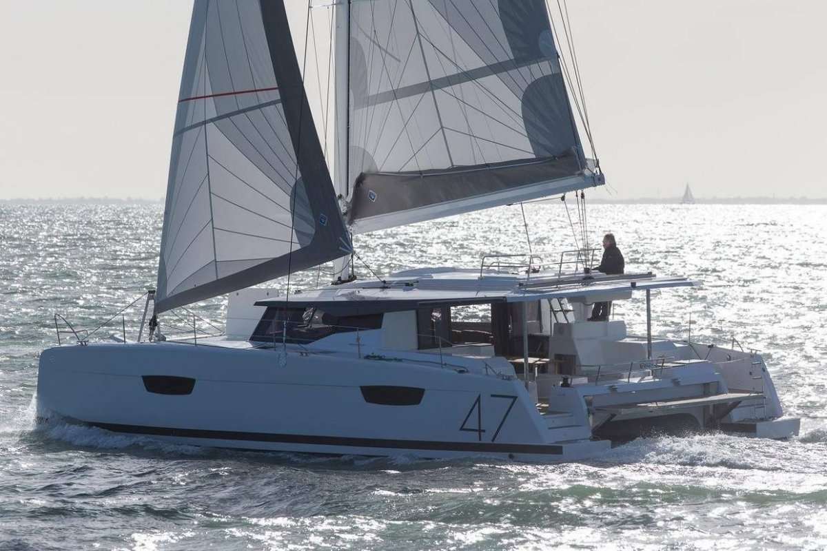Main shot of Tranquilo 46ft Fountaine Pajot S-Y Catamaran at sea