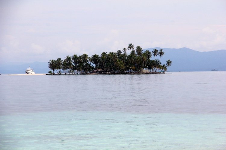 Tiny island and archipelago in Panama