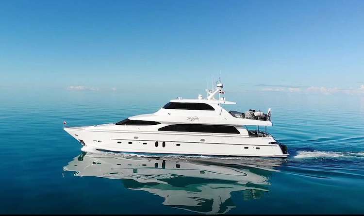 85ft Horizon motor yacht LEXINGTON operates out of Seattle and Pacific NW