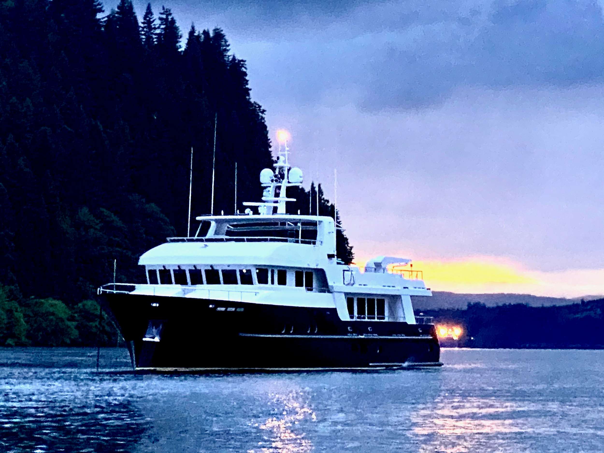 99ft Maxi Marine Group motor yacht Samsara operates in the US West Coast, Alaska, California, Pacific NW and Central America