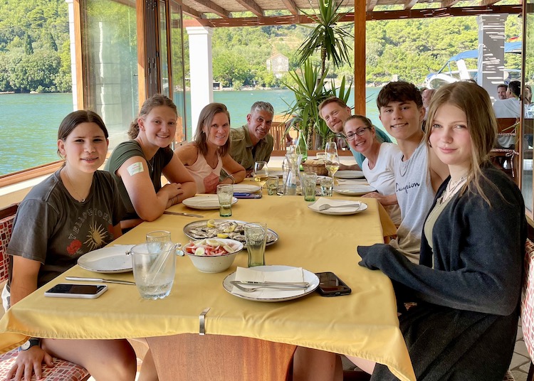 Family adventure in Croatia on S-Y PURA VIDA