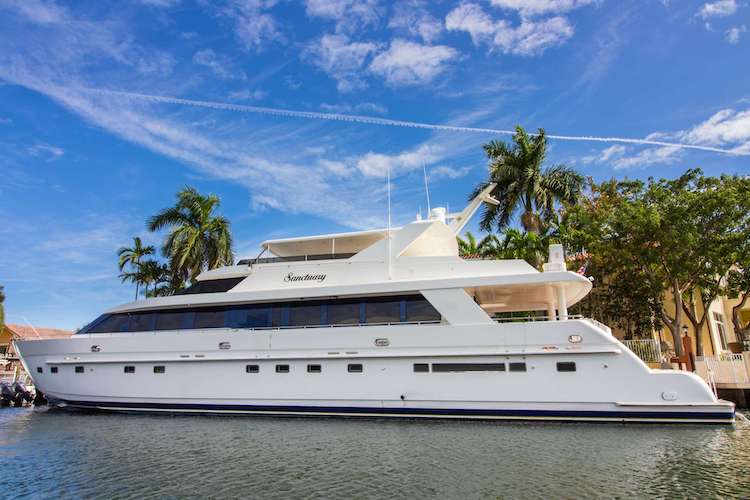 100ft Hargrave motor yacht SANCTUARY operates in the Caribbean and the East Coast of the United States