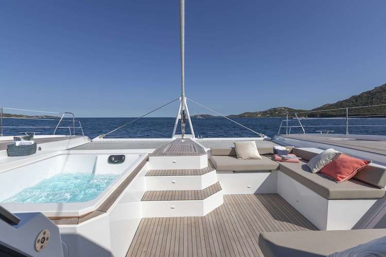 Hot tub on aft deck of 67ft Fontane Pajot sailing catamaran FLORAMYE