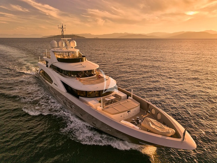 164ft Chantier Naval Couach motor yacht LA PELLEGRINA operates in Greece